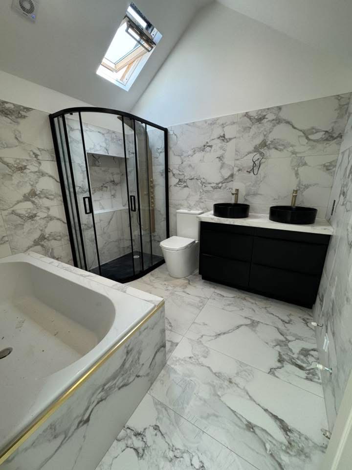 A beautifully completed tiled bathroom by Shaun Taylor Tiling