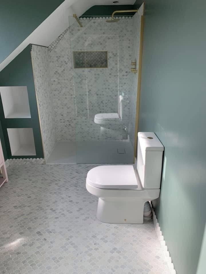 Loft bathroom tiling